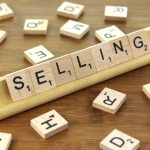 Selling Fashion Products on Social Media Effectively